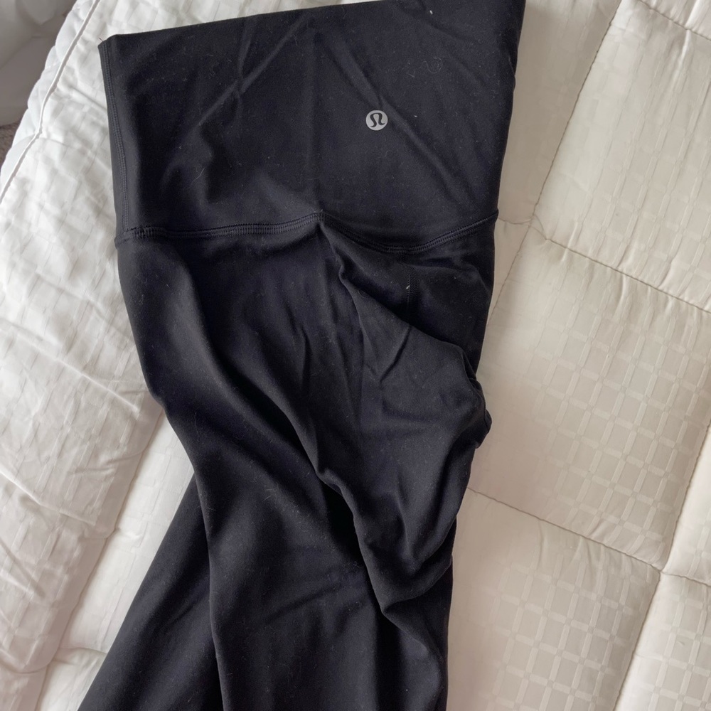 Lulu leggings size 6 black full length